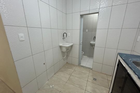 Cozinha e Área de Serviço de casa para alugar com 1 quarto, 35m² em Madureira, Rio de Janeiro