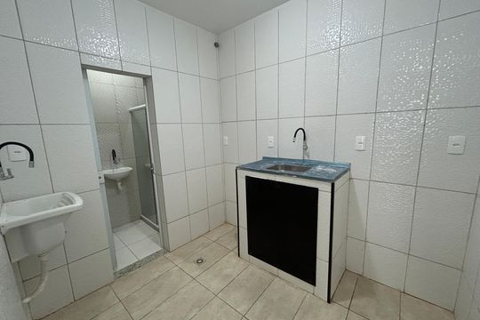 Cozinha e Área de Serviço de casa para alugar com 1 quarto, 35m² em Madureira, Rio de Janeiro