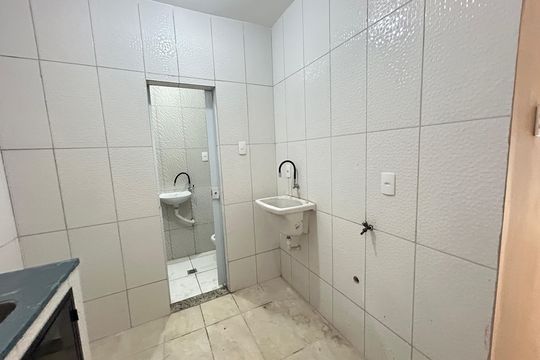 Cozinha e Área de Serviço de casa para alugar com 1 quarto, 35m² em Madureira, Rio de Janeiro