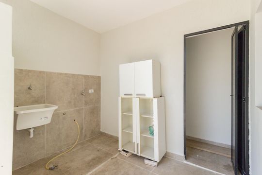 Área de serviço de casa para alugar com 3 quartos, 178m² em Jardim Felicidade (Zona Oeste), São Paulo