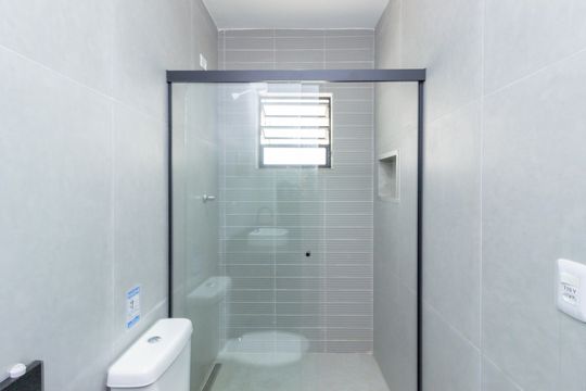 Banheiro da suíte de casa para alugar com 3 quartos, 178m² em Jardim Felicidade (Zona Oeste), São Paulo
