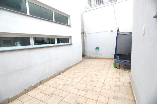 Área externa de casa à venda com 3 quartos, 271m² em Santo Antônio, São Caetano do Sul