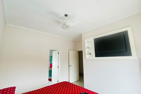 Quarto 1 de casa para alugar com 3 quartos, 500m² em Jardim Sao Luiz (caucaia do Alto), Cotia