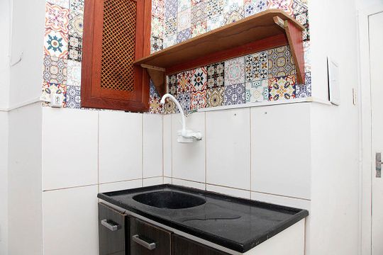 Cozinha de apartamento à venda com 1 quarto, 26m² em Centro Histórico, Porto Alegre