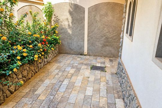 Área externa de casa para alugar com 3 quartos, 386m² em Palmares, Belo Horizonte