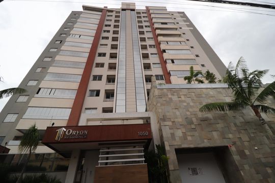 Fachada de apartamento para alugar com 2 quartos, 77m² em Jardim Finotti, Uberlândia