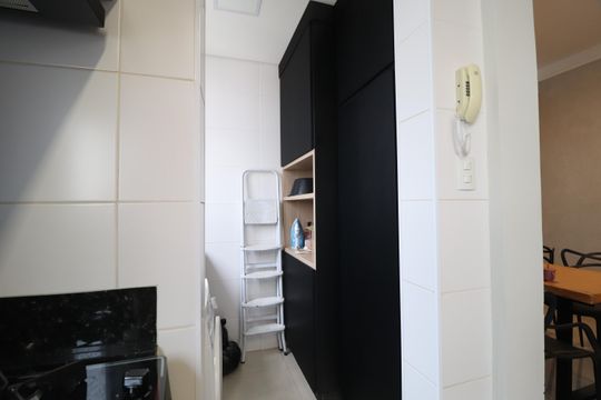 Área de Serviço de apartamento para alugar com 2 quartos, 77m² em Jardim Finotti, Uberlândia