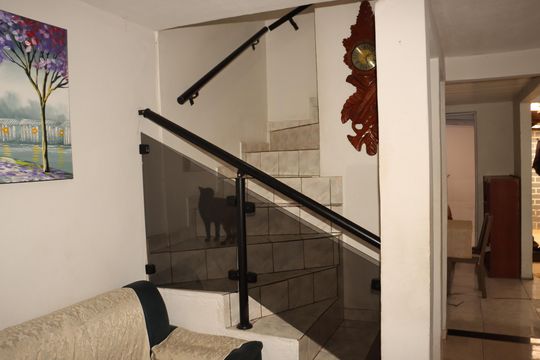 Casa à venda com 3 quartos, 89m² em Jardim Rodolfo Pirani, São Paulo