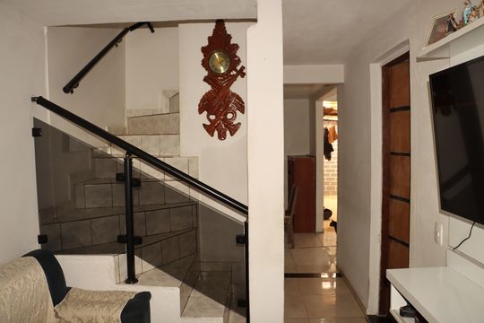 Casa à venda com 3 quartos, 89m² em Jardim Rodolfo Pirani, São Paulo
