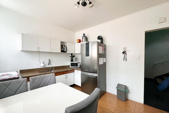 Cozinha de casa à venda com 2 quartos, 116m² em Jardim Andrea Demarchi, São Bernardo do Campo