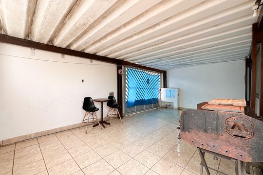 Garagem de casa à venda com 2 quartos, 116m² em Jardim Andrea Demarchi, São Bernardo do Campo