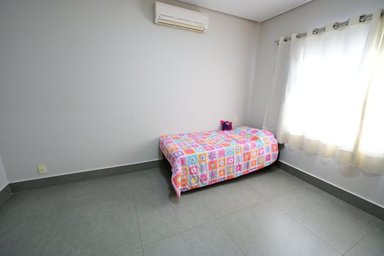 Casa de Condomínio à venda com 3 quartos, 247m² em Portal do Sol 2, Goiânia