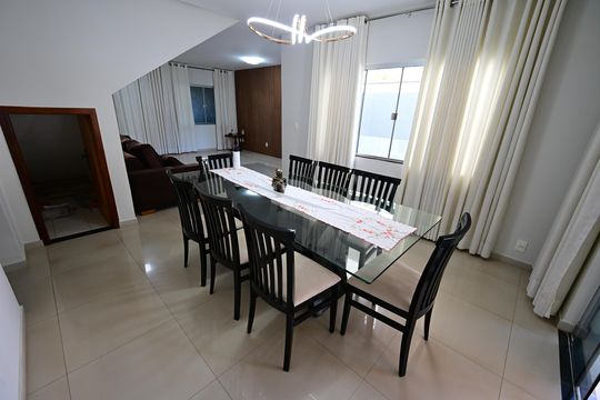 Casa de Condomínio à venda com 3 quartos, 247m² em Portal do Sol 2, Goiânia