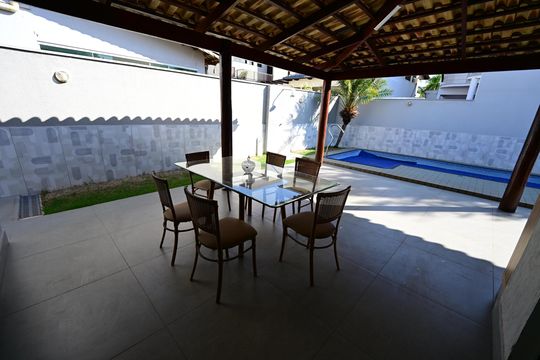 Casa de Condomínio à venda com 3 quartos, 247m² em Portal do Sol 2, Goiânia