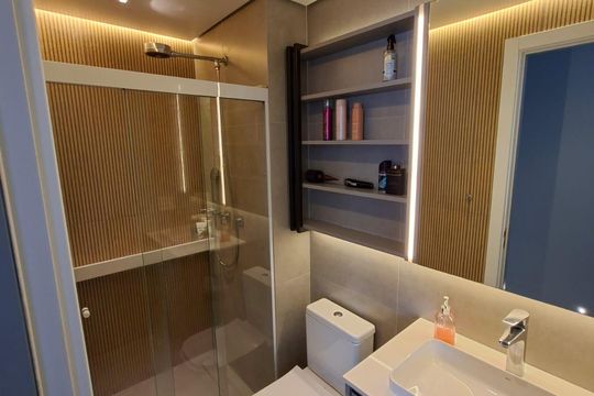 Banheiro de apartamento à venda com 2 quartos, 58m² em Vila Cruz das Almas, São Paulo