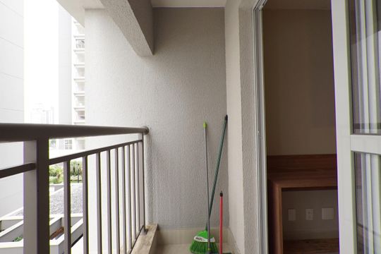 Varanda de kitnet/studio para alugar com 1 quarto, 25m² em Vila Mariana, São Paulo