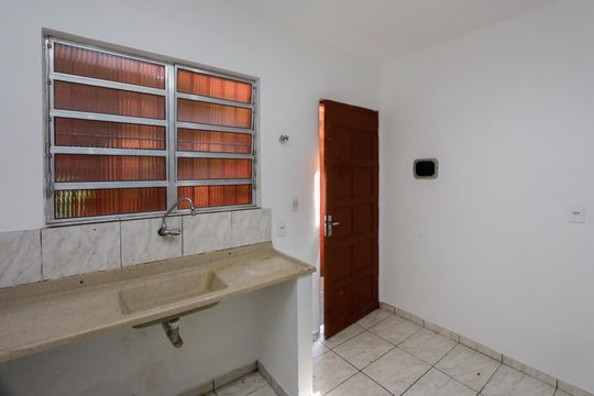 Casa para alugar com 1 quarto, 26m² em Jardim Monte Azul, São Paulo