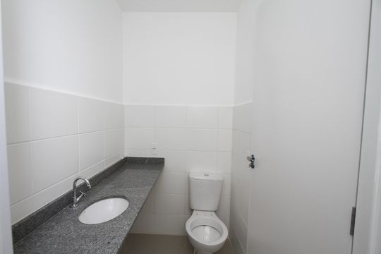 Banheiro da Suíte de apartamento para alugar com 3 quartos, 88m² em Palmeiras, Belo Horizonte