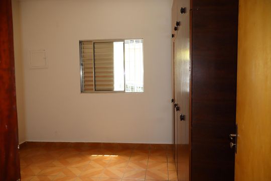Quarto de casa para alugar com 1 quarto, 79m² em Jardim Iva, São Paulo