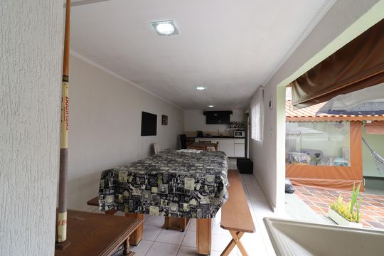 Área de Serviço de casa à venda com 3 quartos, 250m² em Jardim Regis, São Paulo