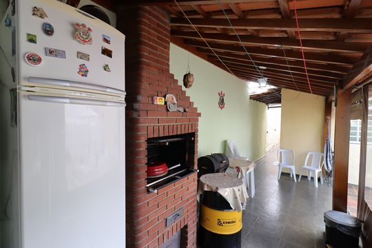 Área comum - Churrasqueira de casa à venda com 3 quartos, 250m² em Jardim Regis, São Paulo