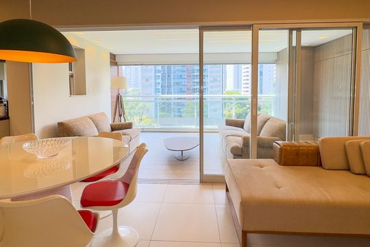 Sala de apartamento para alugar com 2 quartos, 111m² em Cidade Monções, São Paulo