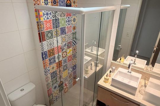 Banheiro de apartamento à venda com 2 quartos, 65m² em Brás, São Paulo