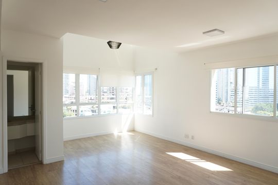 Apartamento à venda com 1 quarto, 83m² em Alphaville, Santana de Parnaíba