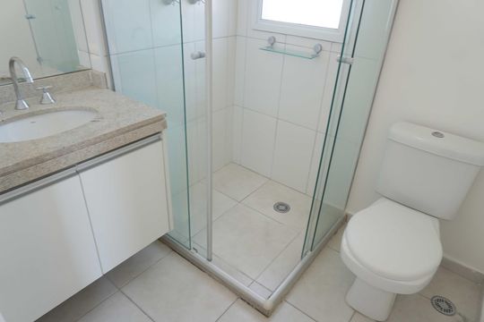 Banheiro da Suíte 1 de apartamento à venda com 1 quarto, 83m² em Alphaville, Santana de Parnaíba