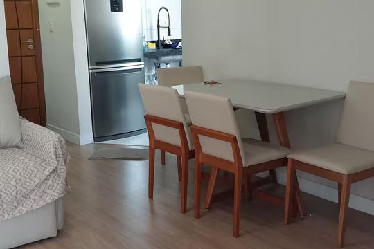 Sala de apartamento para alugar com 2 quartos, 72m² em Vila Assuncao, Praia Grande
