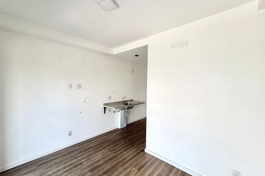 Sala/Quarto de kitnet/studio para alugar com 1 quarto, 23m² em Vila Esperança, São Paulo