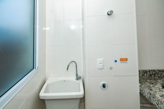 Cozinha e Área de Serviço de apartamento à venda com 2 quartos, 49m² em Braúnas, Belo Horizonte