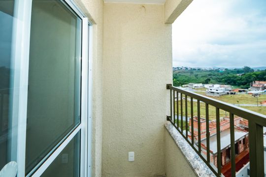 Varanda de apartamento à venda com 2 quartos, 49m² em Braúnas, Belo Horizonte