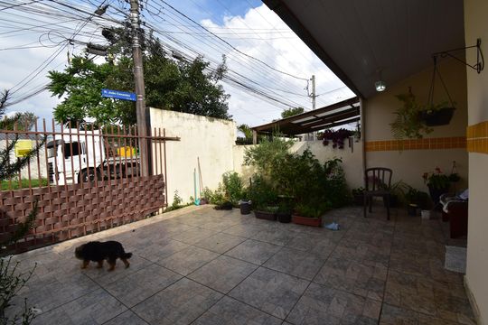 Quintal de casa à venda com 2 quartos, 540m² em Fazendinha, Curitiba