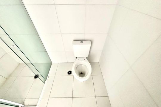 Banheiro de apartamento para alugar com 1 quarto, 23m² em Vila Esperança, São Paulo