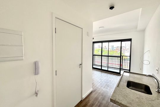 Cozinha de apartamento para alugar com 1 quarto, 23m² em Vila Esperança, São Paulo