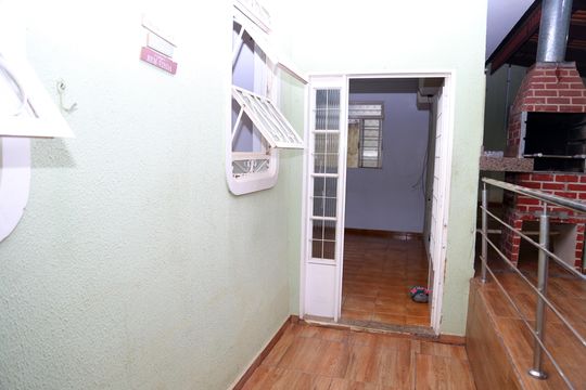 Casa à venda com 5 quartos, 206m² em Feliz, Goiânia