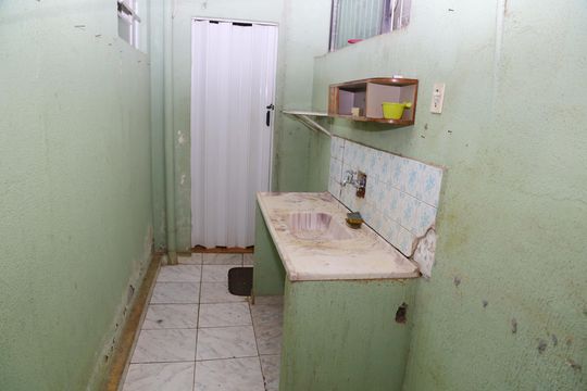 Área de Serviço de casa à venda com 5 quartos, 206m² em Feliz, Goiânia