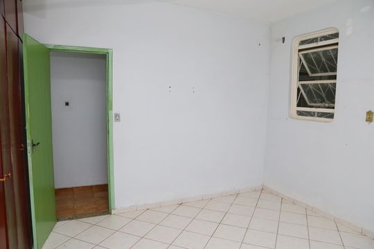 Sala de casa à venda com 5 quartos, 206m² em Feliz, Goiânia