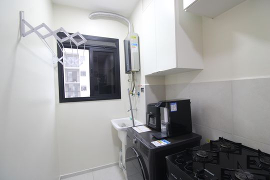 Área de serviço de apartamento para alugar com 2 quartos, 43m² em Barra Olímpica, Rio de Janeiro