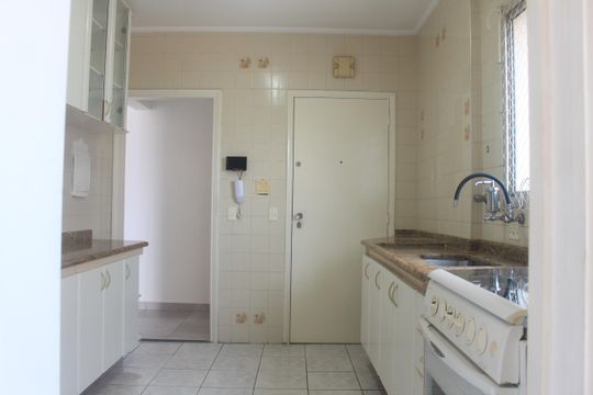 Cozinha de apartamento para alugar com 2 quartos, 74m² em Santa Maria, São Caetano do Sul