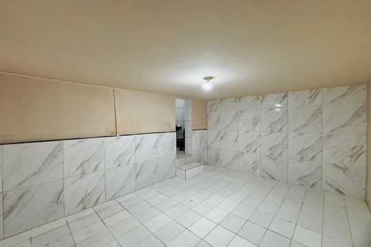 Sala Cozinha de casa para alugar com 1 quarto, 45m² em Jardim Presidente Dutra, Guarulhos