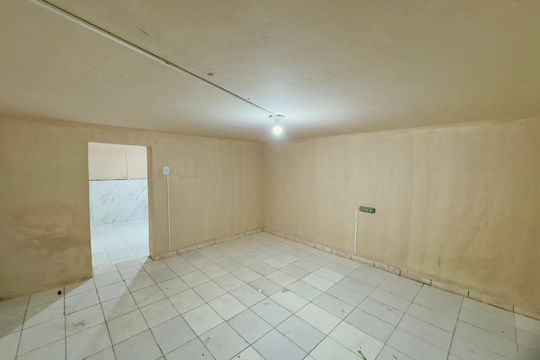 Quarto de casa para alugar com 1 quarto, 45m² em Jardim Presidente Dutra, Guarulhos