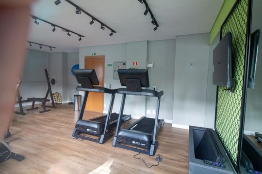 Área comum - Academia de apartamento para alugar com 2 quartos, 34m² em Jardim Caravelas, São Paulo