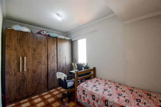 Quarto 2  de apartamento para alugar com 3 quartos, 73m² em Jardim Santa Edwirges, Guarulhos