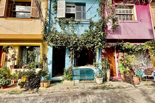 Fachada  de casa à venda com 2 quartos, 140m² em Cerqueira César, São Paulo