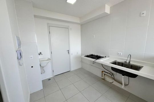 Cozinha de apartamento para alugar com 2 quartos, 33m² em Várzea da Barra Funda, São Paulo