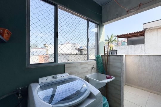 Área de Serviço - Casa 3 de casa à venda com 5 quartos, 249m² em Ferrazópolis, São Bernardo do Campo