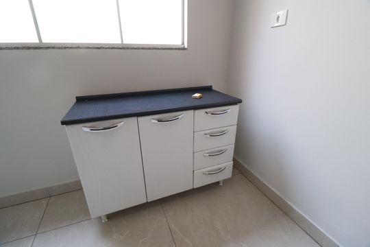 Cozinha de casa para alugar com 4 quartos, 230m² em Tibery, Uberlândia