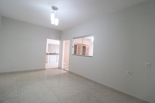 Sala de Jantar de casa para alugar com 4 quartos, 230m² em Tibery, Uberlândia